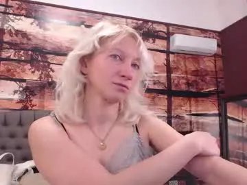 natalie_bitton on Chaturbate