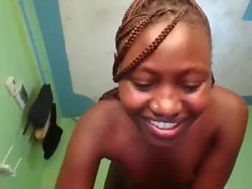 naughtyqueen12 on Chaturbate