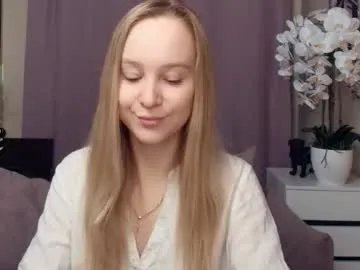 nicolavanderbie on Chaturbate