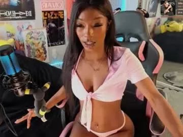 niviawolfe on Chaturbate