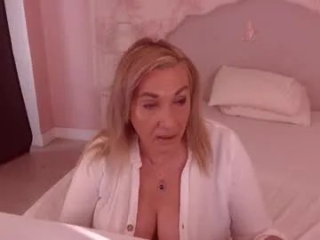 oneblondenicole on Chaturbate