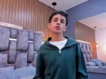 owen__johnson — GOAL:  GOAL 1 -- Love Flirting  Warm up romntico [100 tokens remaining]  MULTIGOALS -- VALENTINE'S DAY ... 