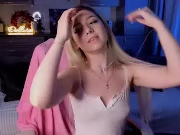 Freechat owlluree on Chaturbate