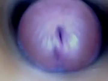 paulainoscente on Chaturbate