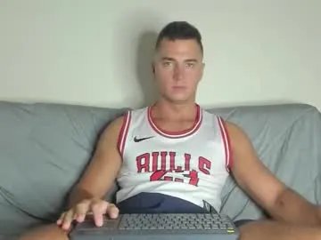 paulblack021 on Chaturbate