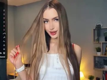 paulettelafevre on Chaturbate