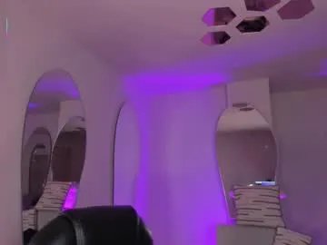 paulinasantosx on Chaturbate