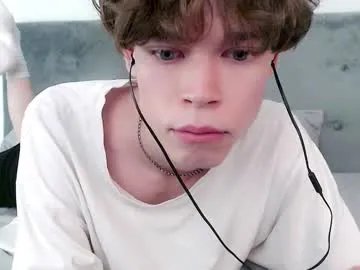 pawclaw on Chaturbate