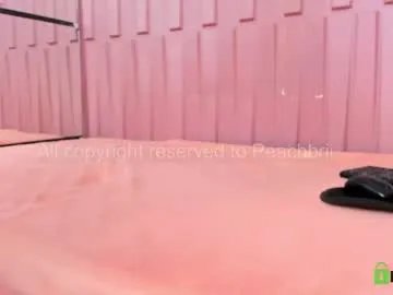 peachbrii on Chaturbate