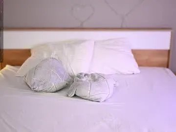 petalpage on Chaturbate