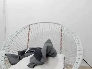 petitealejats on Chaturbate