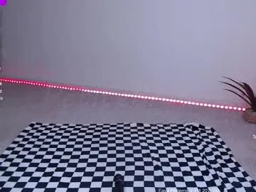 petitebrat on Chaturbate