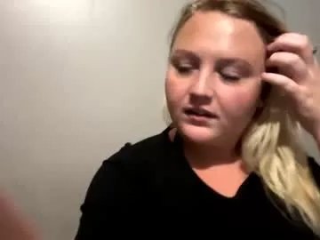 phatassblond on Chaturbate