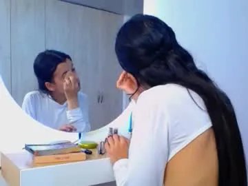 pinky_f00x on Chaturbate