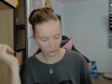 Freechat playful_mary on Chaturbate