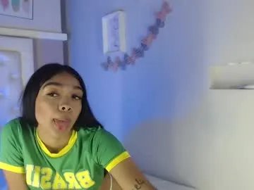 pocahontas_moon on Chaturbate