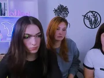 polly_cute1 — for a good mood #nonude  #18 #shy #pm #hair [199 tokens remaining]