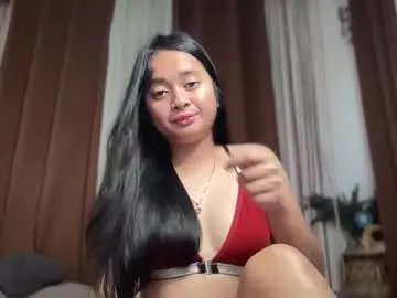 prettylittle_lady on Chaturbate