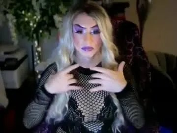 qweenviva on Chaturbate