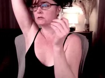 raven_feathers on Chaturbate