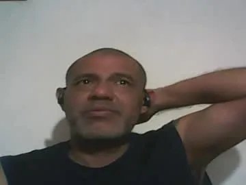 retlam37 on Chaturbate