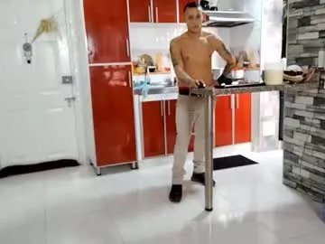 rey_masterhot on Chaturbate