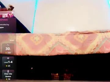 riannagarcia_ — Hey, welcome guys!! #pantyhose  #anal  #cum  # lovense