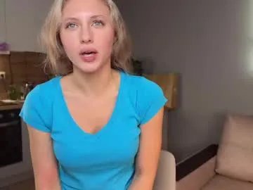 roselyn_rose on Chaturbate