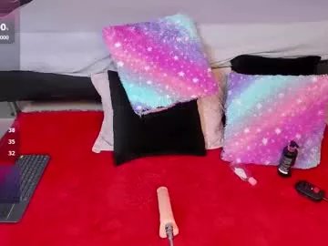 rosyejones on Chaturbate