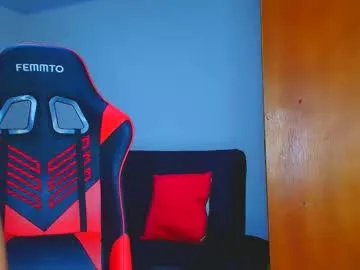 rousse_violet — #anal #dirty #squirt #atm #deepthroat [981 tokens remaining]