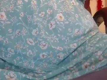 rubi_halliwey — squirt in fingers cum tits mommy [474 tokens remaining]
