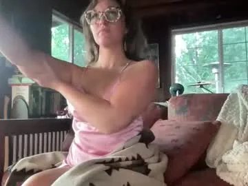 rubywavesback on Chaturbate