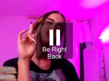 sabriina_fox999 on Chaturbate