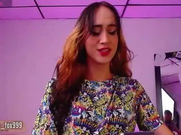 sabriina_fox999 on Chaturbate