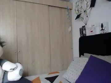 santii_rose on Chaturbate