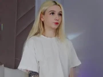 saramist on Chaturbate