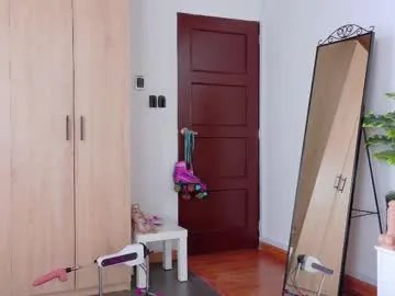 saritabratz on Chaturbate