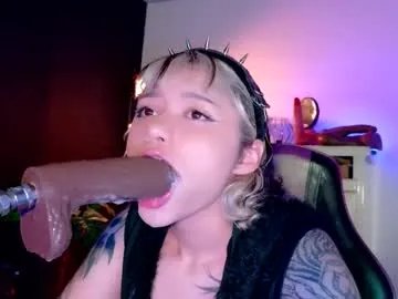 scarlet_gold on Chaturbate