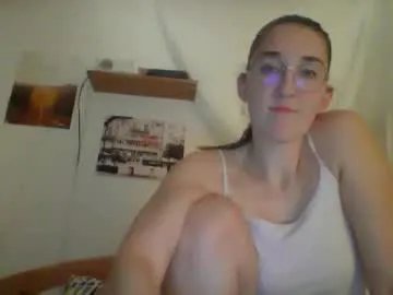 schoogirl_needs_daddy