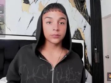 seductivo_jr — Freechat on Chaturbate