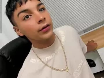 seductivo_jr on Chaturbate