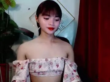 sensational_yeng on Chaturbate