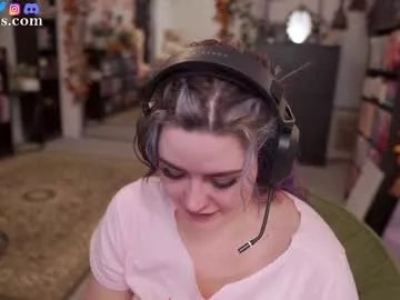 serareads on Chaturbate