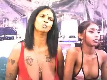 sexyva4u2luv on Chaturbate