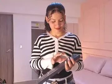 sharonn___ on Chaturbate