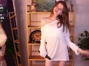 shelleyborom on Chaturbate