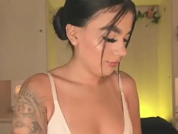 shirleyyjones on Chaturbate