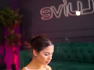 siennaruh on Chaturbate