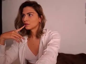 skyamber8v2 on Chaturbate