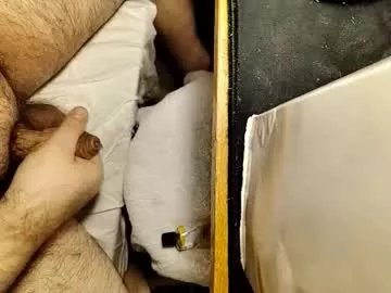 small_1986 on Chaturbate